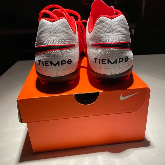 Nike Tiempo Elite 8 - Picture 2 of 2